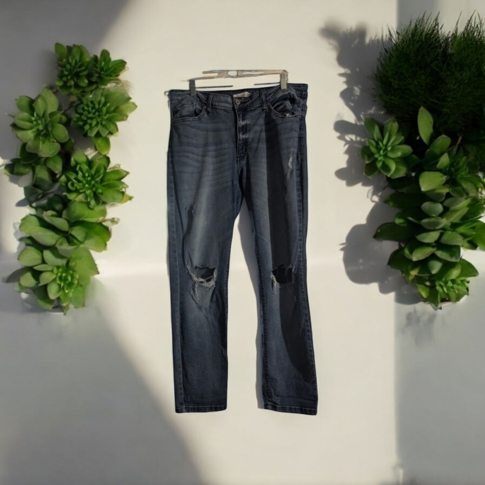 EUC KanCan Distressed Jeans Size 15/31 - Picture 2 of 11